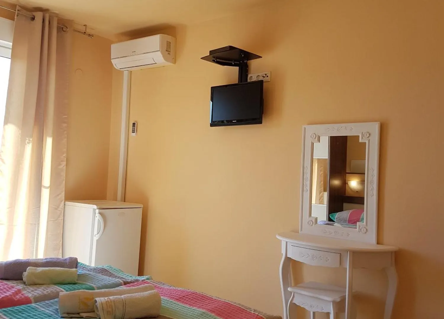 Guest house Guesthouse Mira Rab Town