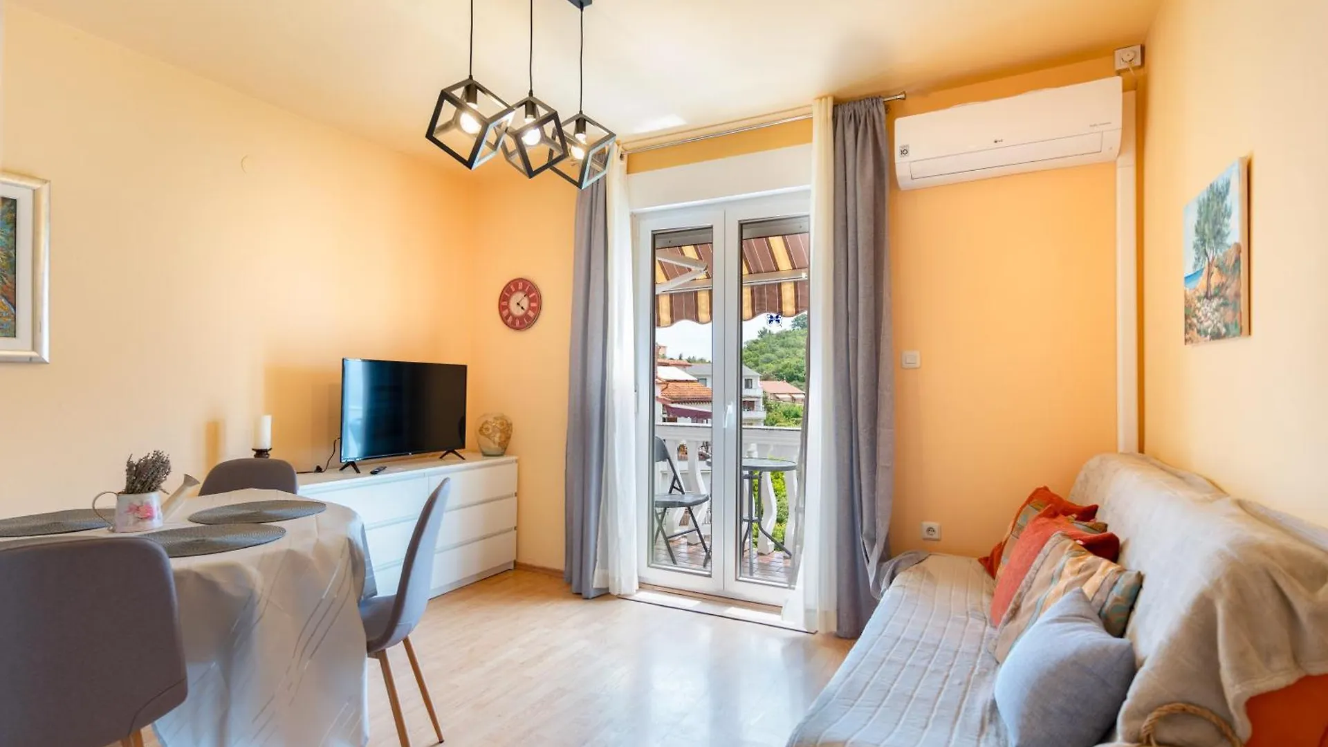 Pensionat Guesthouse Mira Rab Town