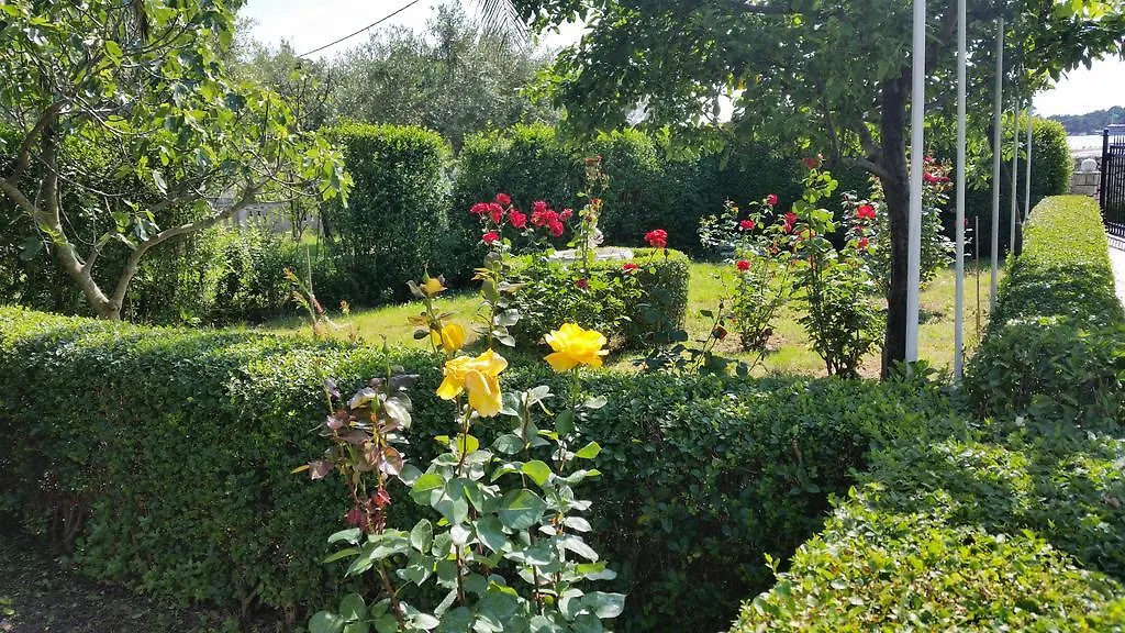 Pensionat Guesthouse Mira Rab Town